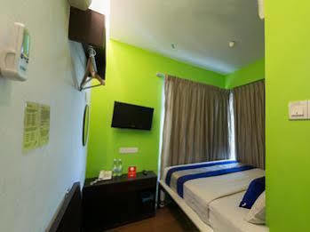 Oyo Rooms Jalan Changkat Thambi Dollah Kuala Lumpur Exterior photo